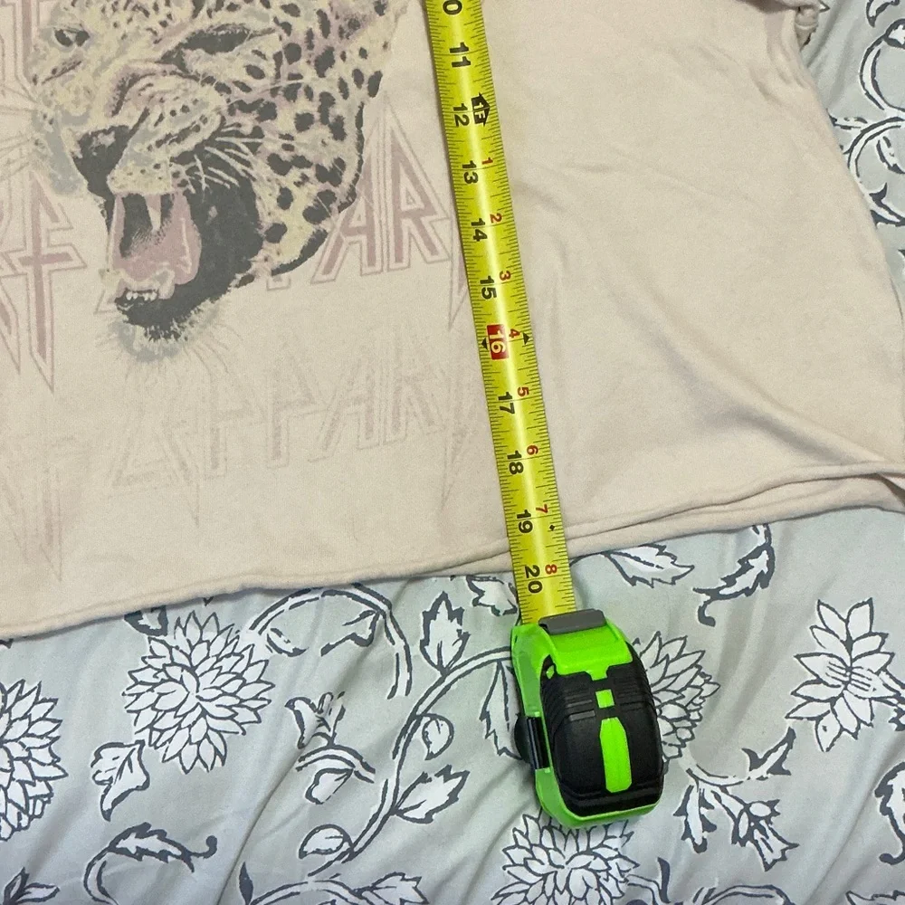 Daydreamer Beige Graphic Sweatshirt - Picture 5 of 5